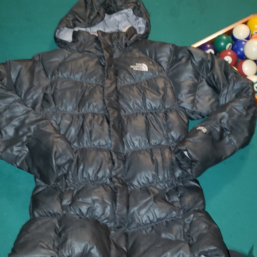 GIRL'S NORTH FACE COAT